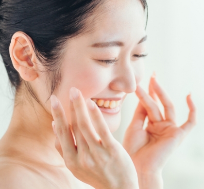 毛穴の汚れを落として引き締める