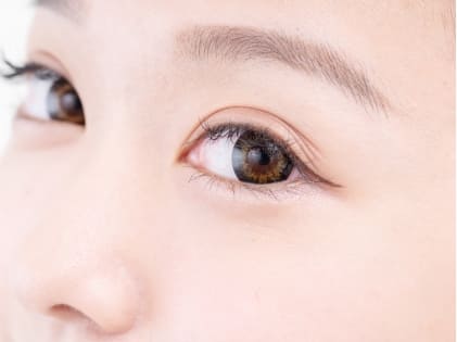短時間でパッチリ二重に