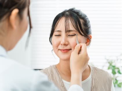 一人一人の理想の仕上がりの為マニュアル化しないヒアリング、シュミレーション、マーキング、それに従った施術を大切に